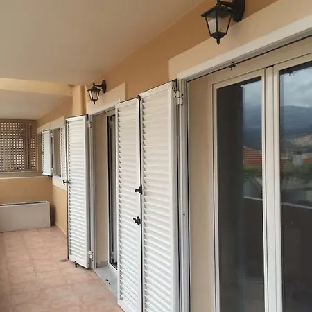 A For Διαμέρισμα *